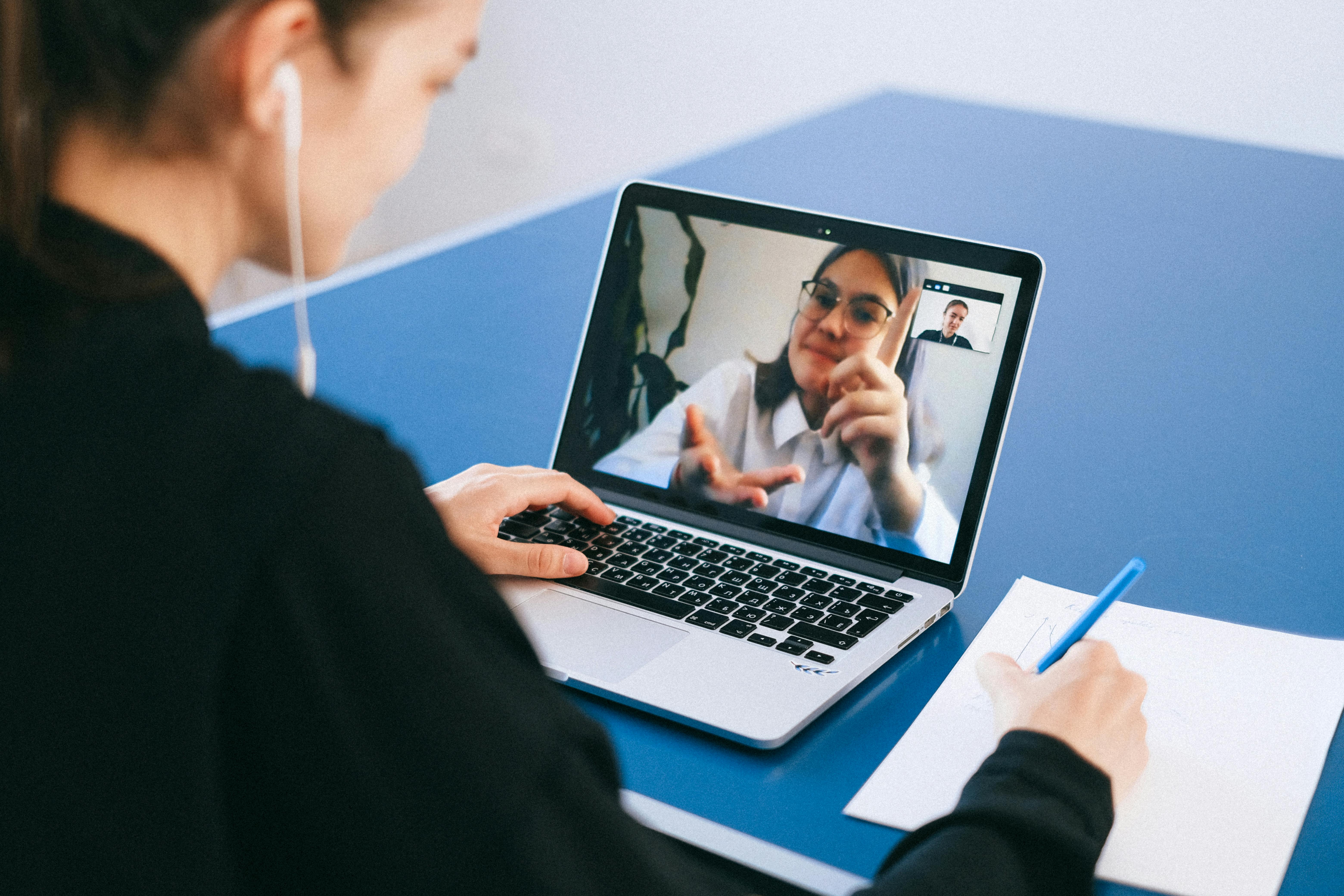 Learn Online Libélula Spanish School